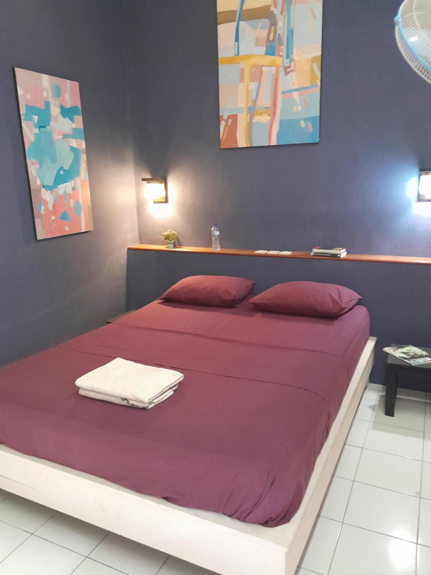 La Casa Homestay Senggigi Exterior photo